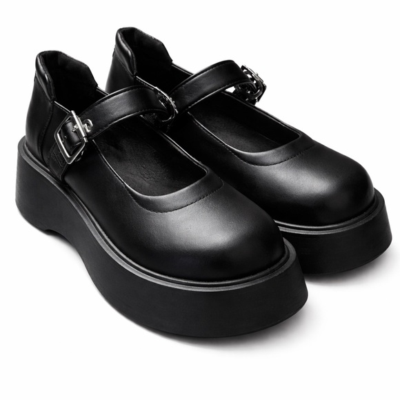 Elegant Black Platform Mary Jane Shoes - Picture 3 of 3